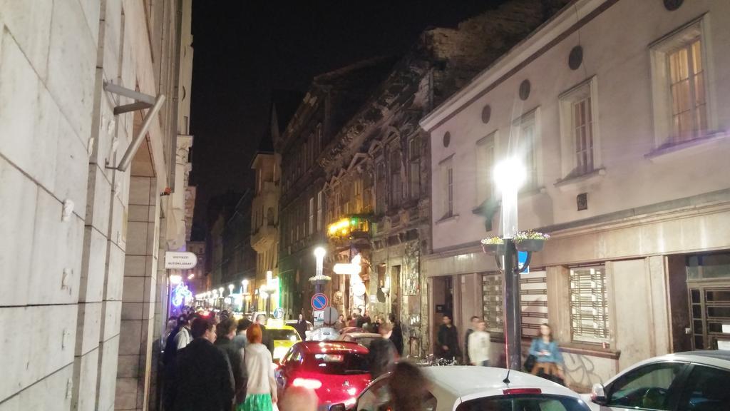 Sleepover City Center Apartment Budapest Esterno foto